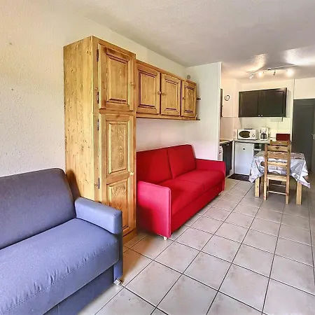 Appartement Lumineux Avec Balcon - Pied Des Pistes, Piscine, Parking Et Commerces A Proximite - Fr-1-267-218 Le Corbier
